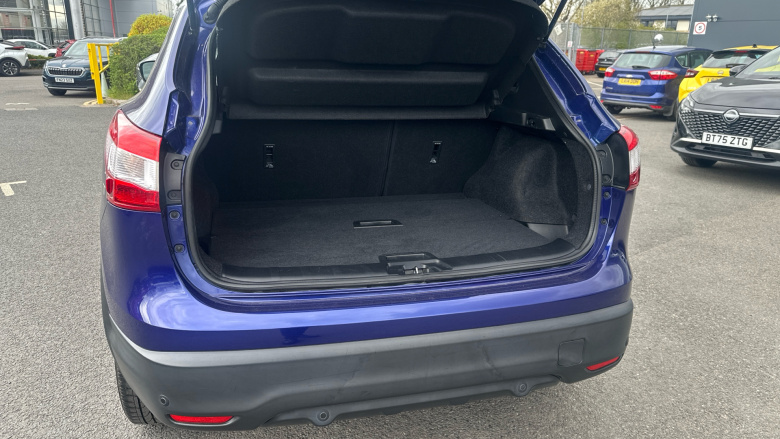 Nissan Qashqai 1.5 dCi Tekna 5dr Diesel Hatchback